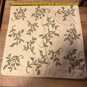 Pottery Barn 18x18 throw pillow cover/sham.